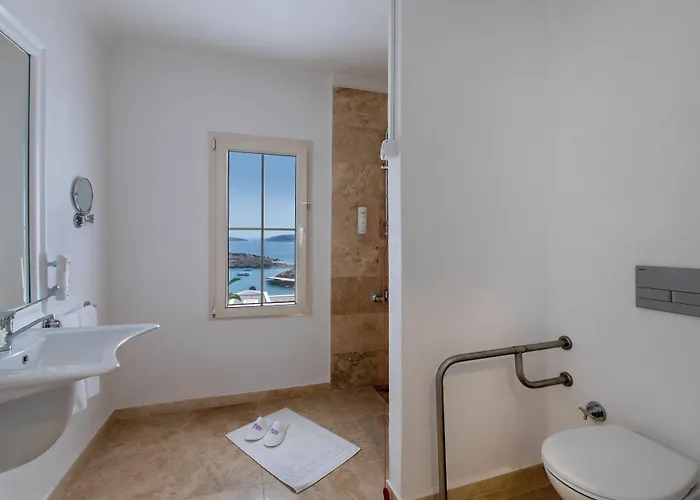 Bodrum By Ihg גומבט