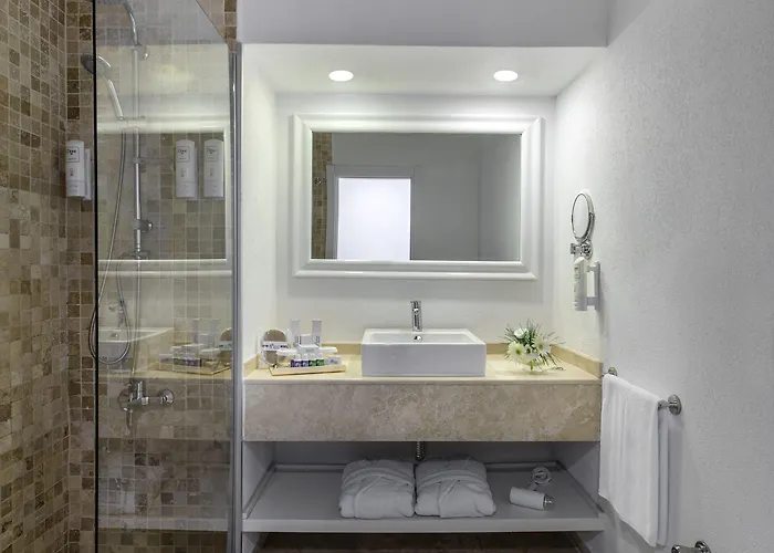 מלון Bodrum By Ihg גומבט